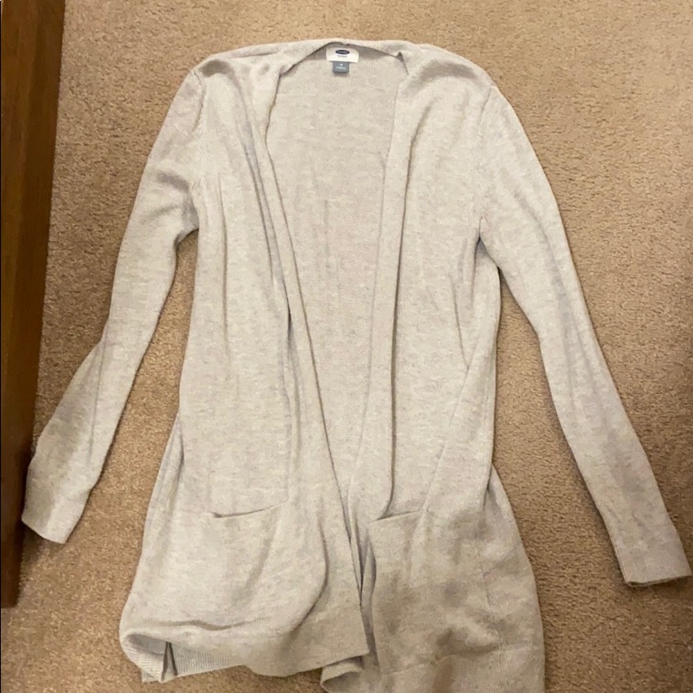 Sweater with pockets!